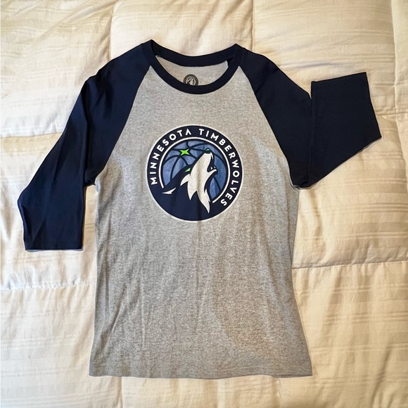 Minnesota Timberwolves tshirt, mid length sleeves, size medium - Picture 1 of 4